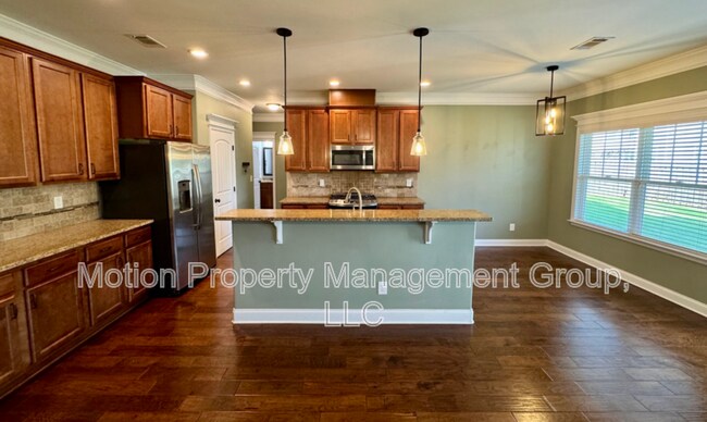 Building Photo - 5464 Everlook Cir