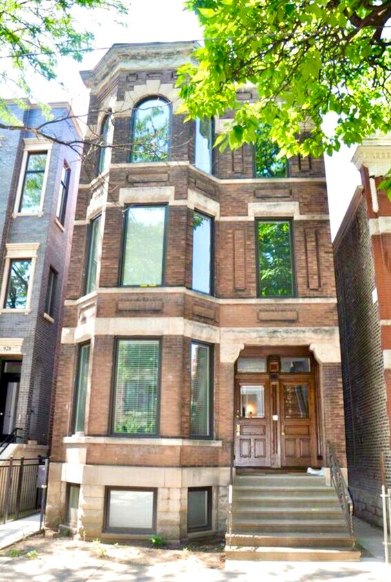 Primary Photo - 930 N Wolcott Ave