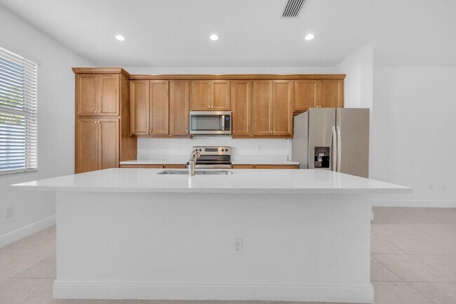 Building Photo - 540 Sanderling Cir