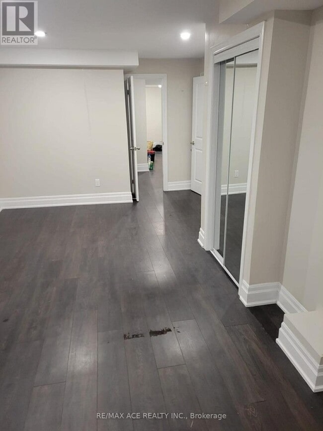 Building Photo - 47 McCowan Rd