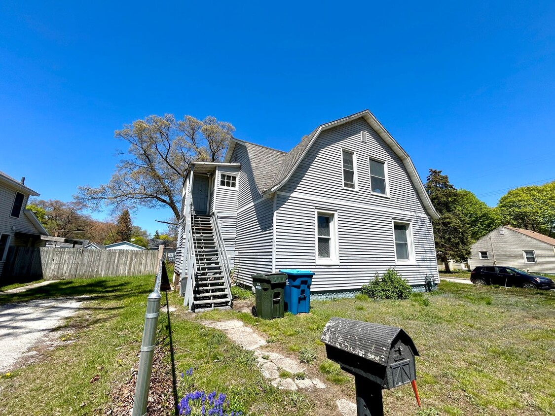 Foto del edificio - 2550 Crozier Ave