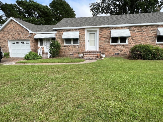 Building Photo - 1119 Aydlett Rd