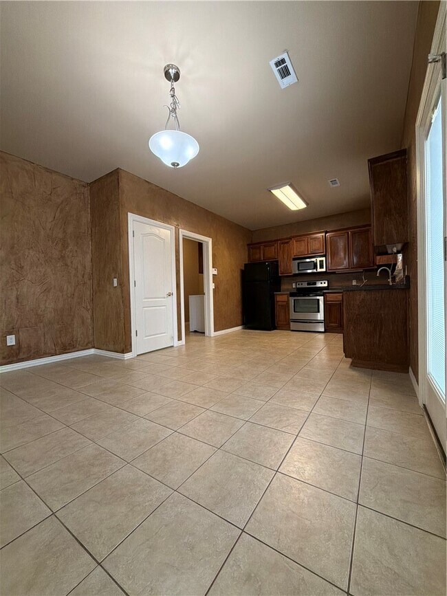 Foto del edificio - 4246 N Zion Valley Dr