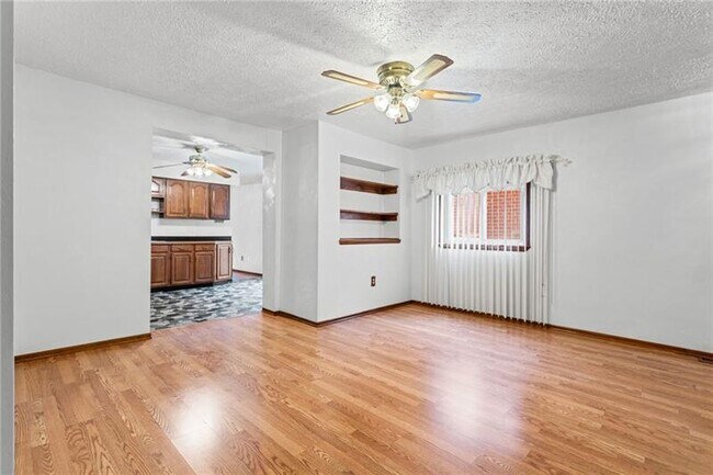 Foto del edificio - 4914 Cypress St