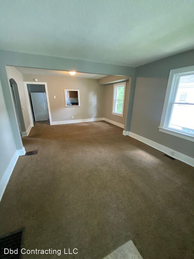 Building Photo - 3 br, 1 bath House - 3409 Holton Ave.