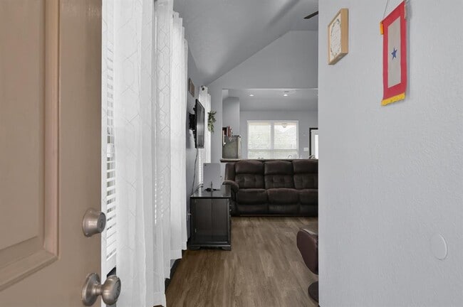 Building Photo - 3554 Paganini Pl