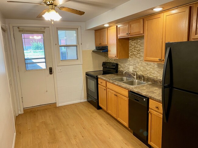 Kitchen, back door - 411 E Broadway St