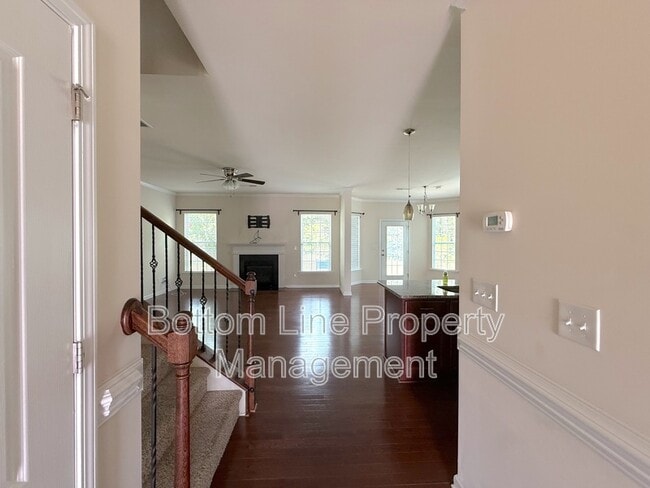 Building Photo - 10652 Sky Chase Ave NW