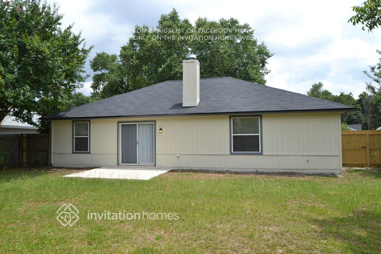 Foto del edificio - 2743 McCormick Woods Dr