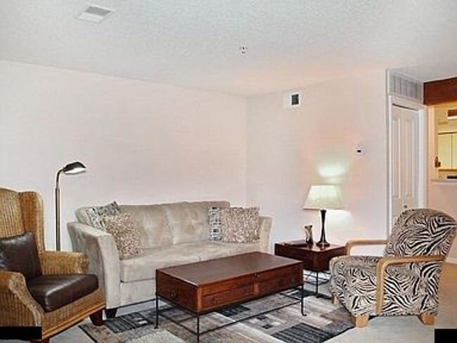 Building Photo - 2892 Shadow Creek Dr