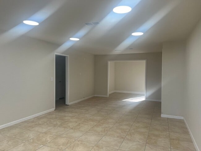 Building Photo - 5845 69th St