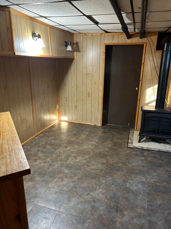 Foto del edificio - 305 1/2 Elm St