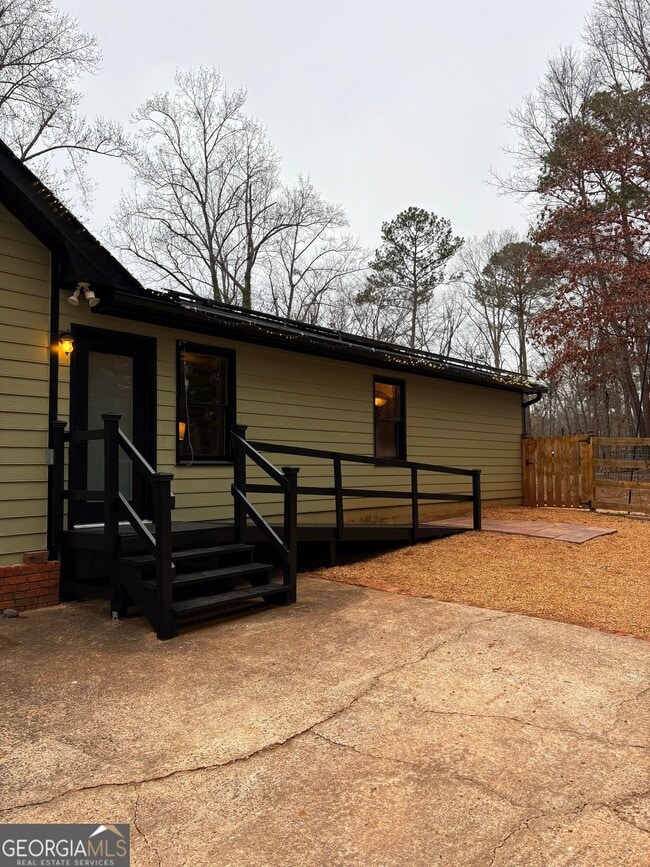 Building Photo - 414 Shoni Ln