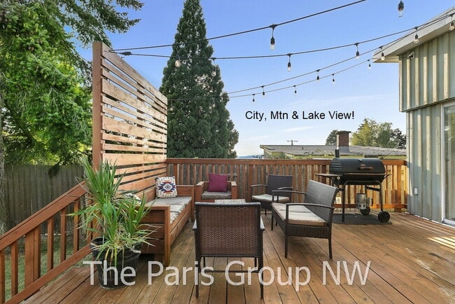 Building Photo - Remodeled Renton Highlands Home * A/C & Great Backyard