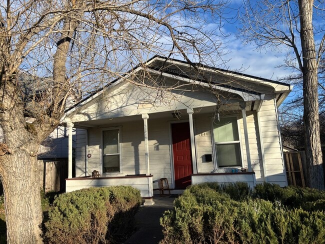 Building Photo - 1041 E Main St