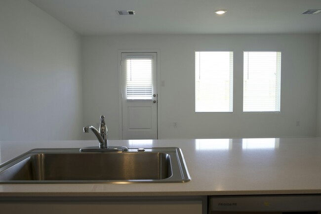 Building Photo - 26614 Pampas Grass Ln