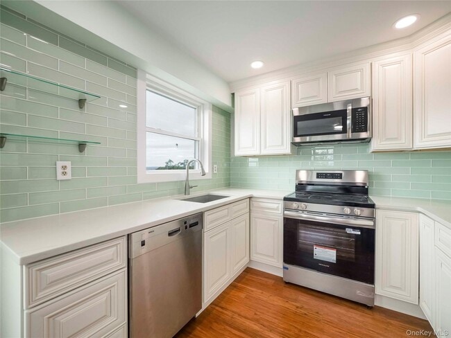 Foto del edificio - 680 Sierra Vista Ln