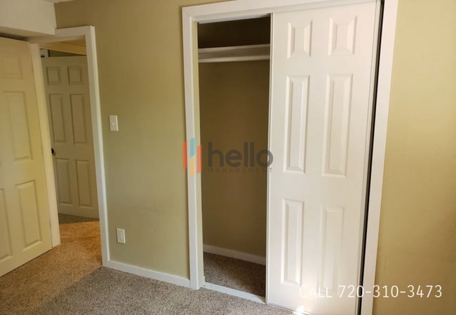 Building Photo - 805 Pioneer Ln