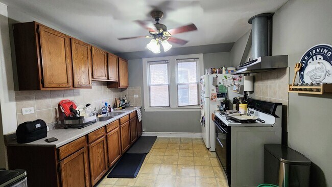 Foto del edificio - 3129 N St Louis Ave