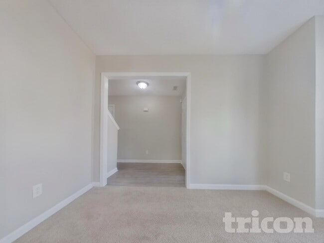 Foto del edificio - 341 Rosemont Ct