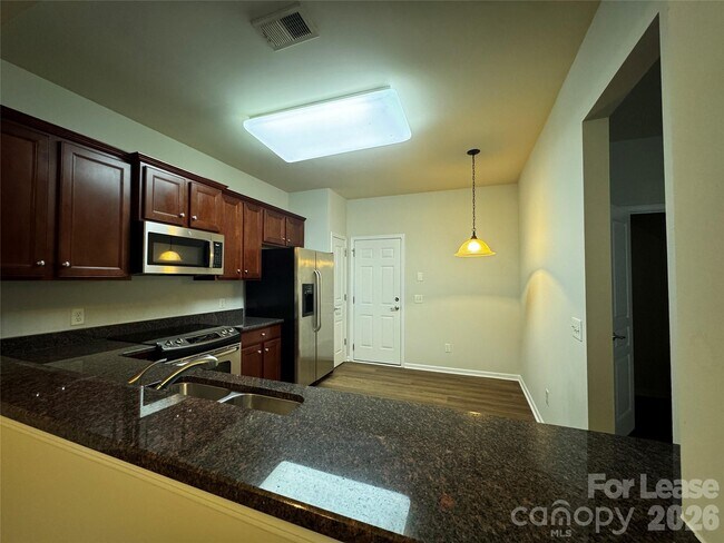 Foto del edificio - 11342 Cedar Walk Lane