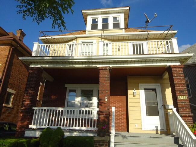 Foto del edificio - 2425 Niagara St