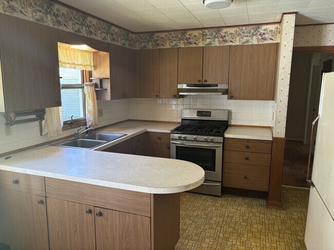 Foto del edificio - 412 Joan Ave SE