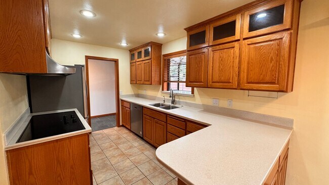 Foto del edificio - 4 Bedroom 2 Bath House in Renton