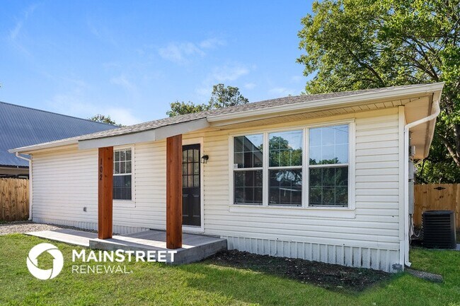 Foto del edificio - 102 E Barton St