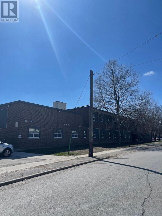 Building Photo - 50 Scott St