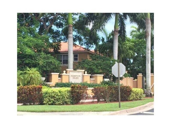 Foto del edificio - 626 SW 106th Ave