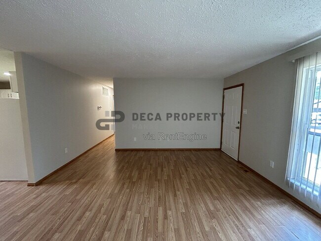 Building Photo - 2341 Battlefield Dr