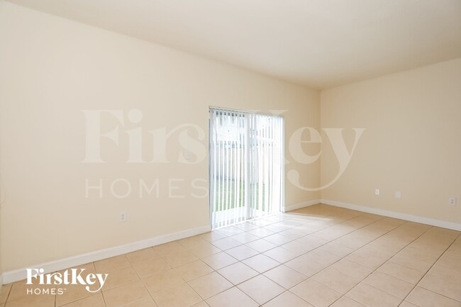 Building Photo - 15464 SW 18th Ln