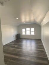 Building Photo - 67 Miner St