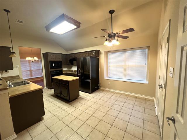 Foto del edificio - 1304 Oak St