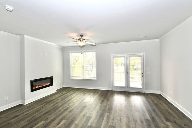 Building Photo - 574 Amarante Cir