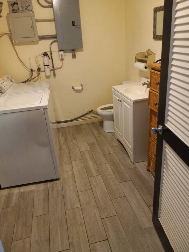 Foto del edificio - 117 Van Rd