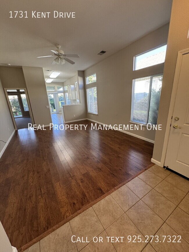 Building Photo - 1731 Kent Dr