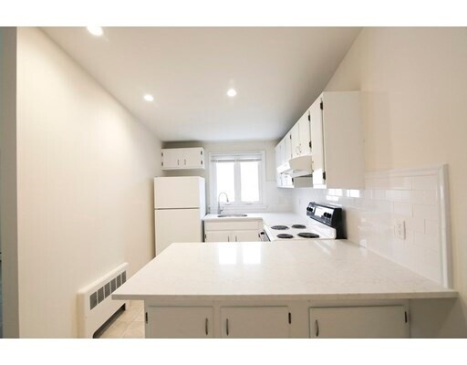 Foto del edificio - 118 Pleasant St
