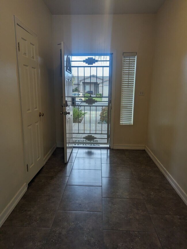 Building Photo - 5220 San Martin Dr. - House