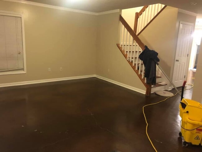 View of living room from front door - 1419 Founders Way