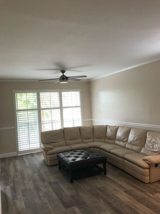 Building Photo - 26  Royal Palm Way 306