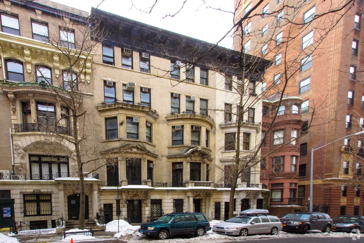 Primary Photo - 328 W 108th St