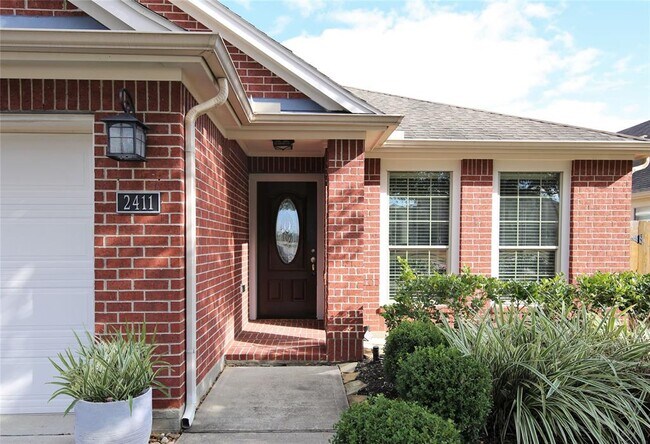 Foto del edificio - 2411 Oakland Valley Dr