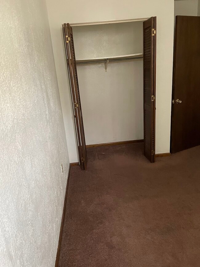 Apt B - 700 Brinton Ave