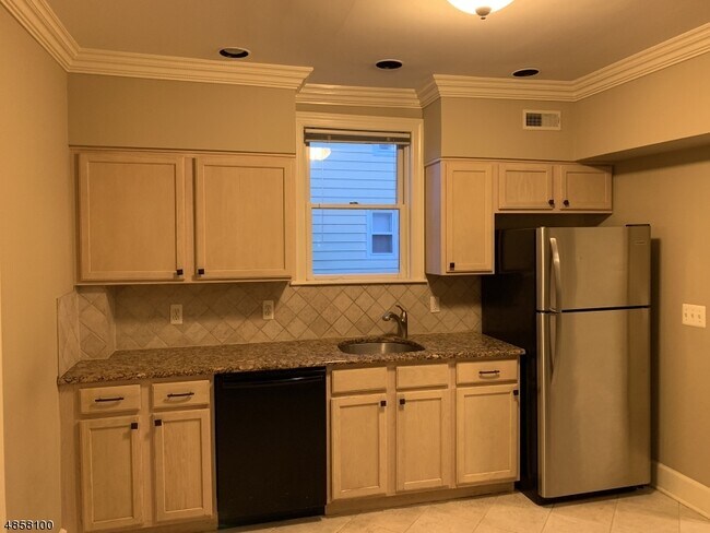 Foto del edificio - 14 Locust St