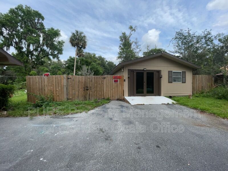 Primary Photo - 4211 SW 6th Ave