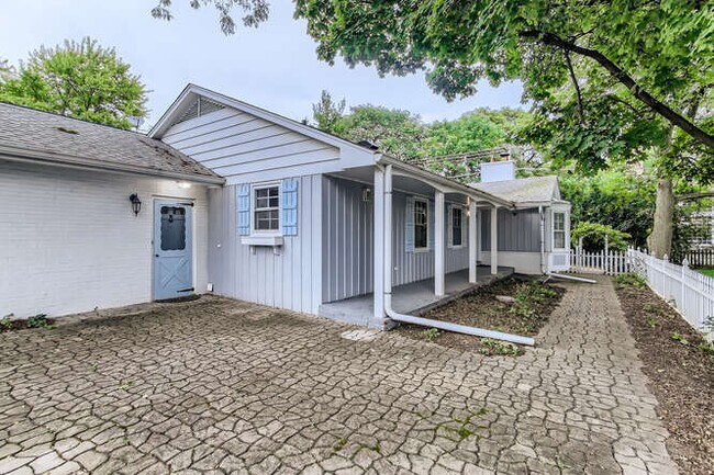 Building Photo - 5105 Fair Elms Ave