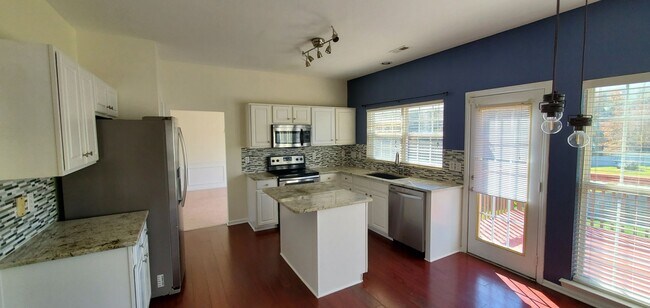 Foto del edificio - 4 Bedroom House Jamestown