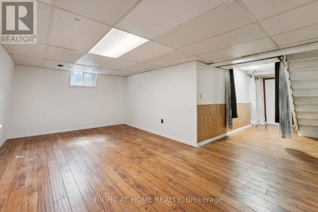 Building Photo - 2057-2057 Jasmine Crescent